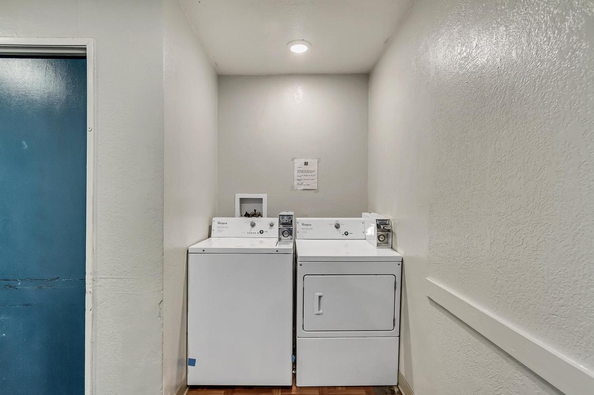 Motel 6 Ogden, Ut- Downtown Extérieur photo