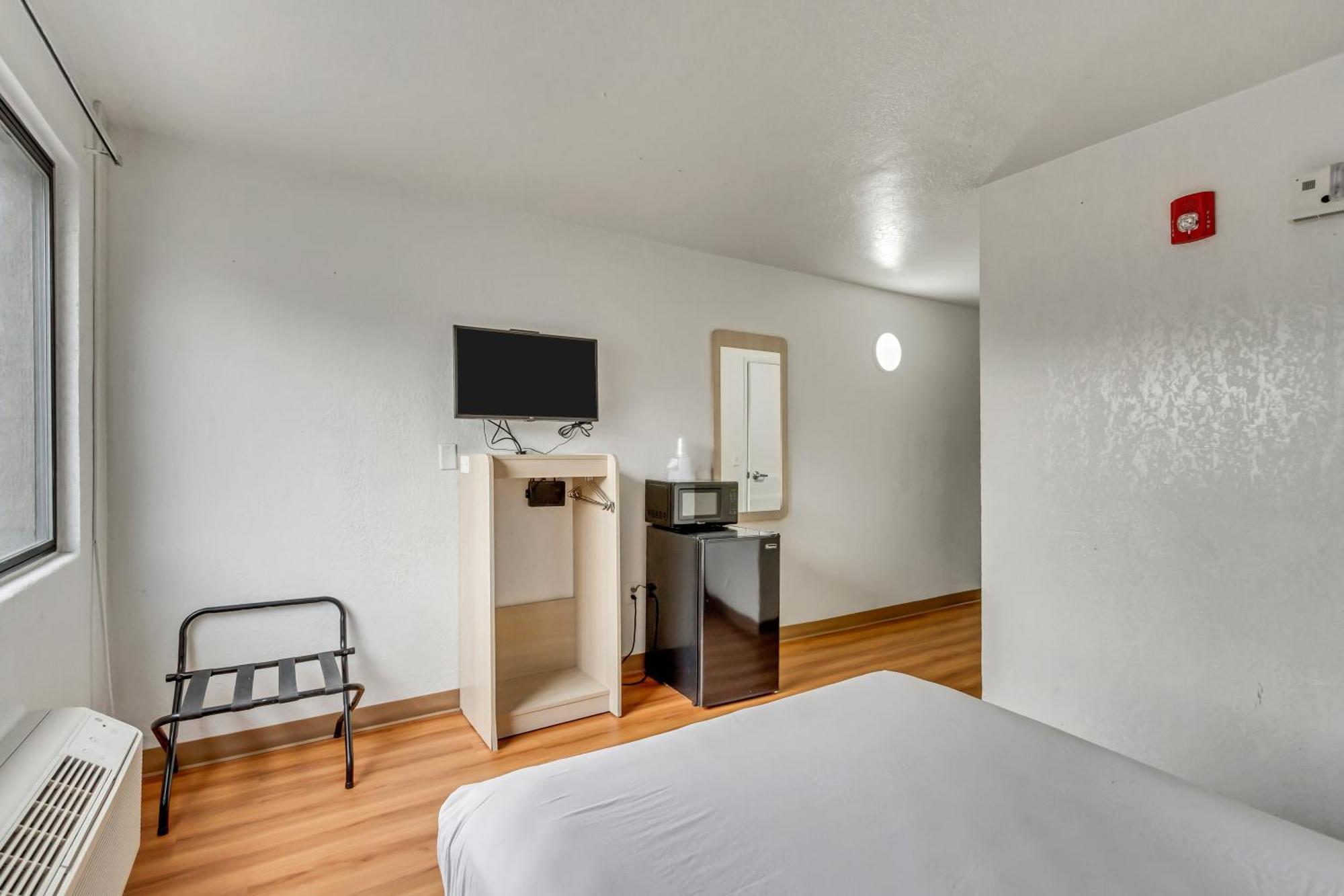 Motel 6 Ogden, Ut- Downtown Extérieur photo
