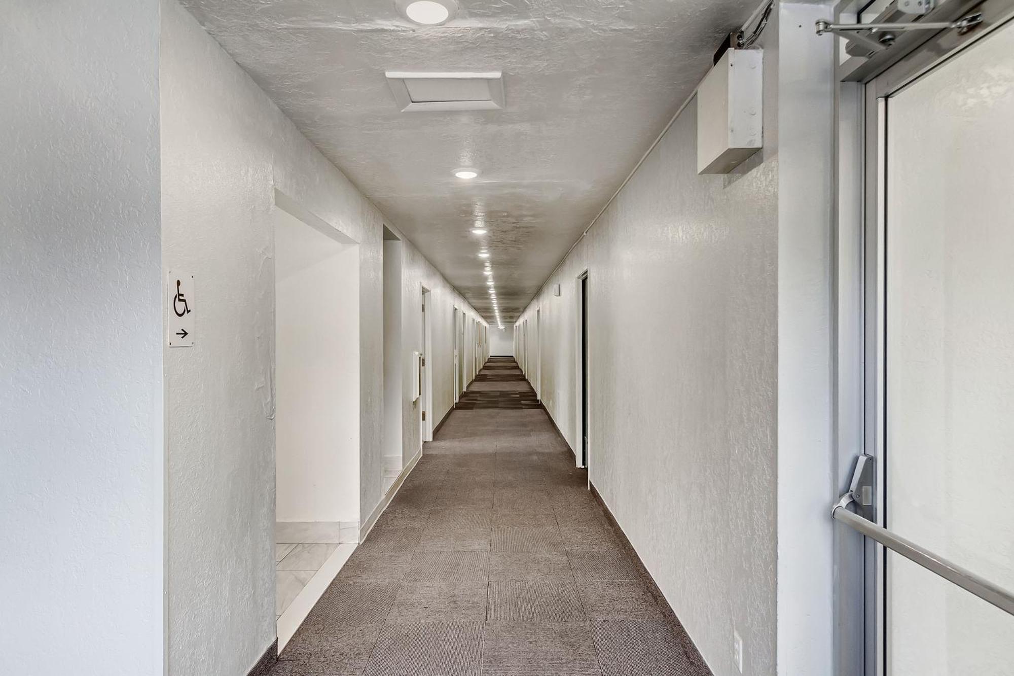 Motel 6 Ogden, Ut- Downtown Extérieur photo
