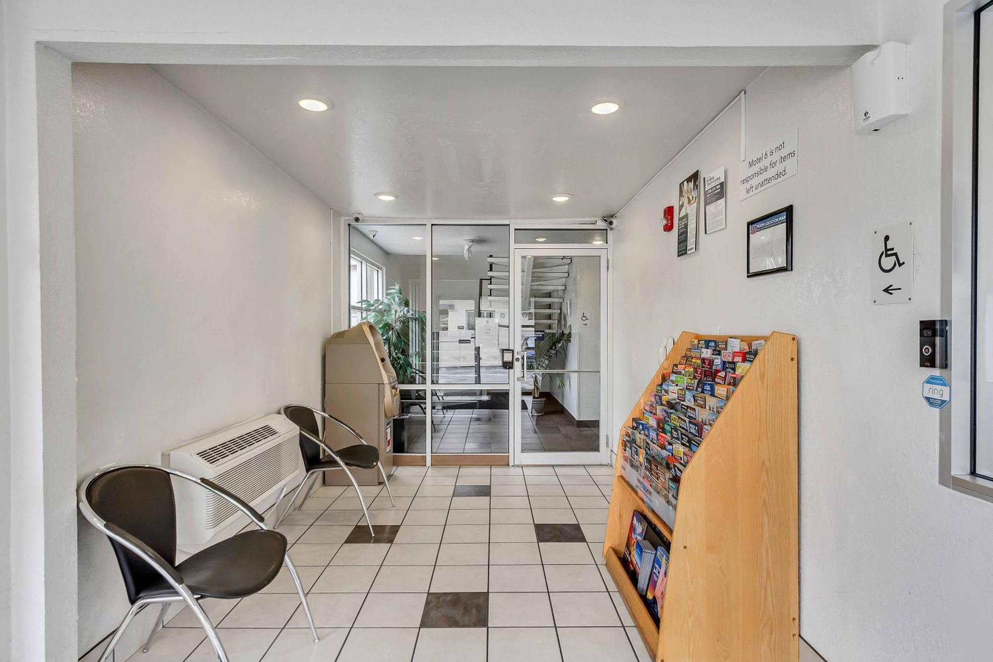Motel 6 Ogden, Ut- Downtown Extérieur photo